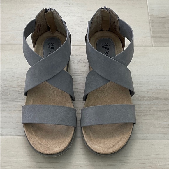Eurosoft Shoes - Eurosoft Laundry II wedge sandal in Light Gray Crisscross